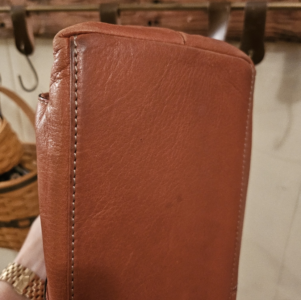 Clarks Brand Rust‎ Orange Leather Tote Bag Perfect For Fall - Picture 3 of 8